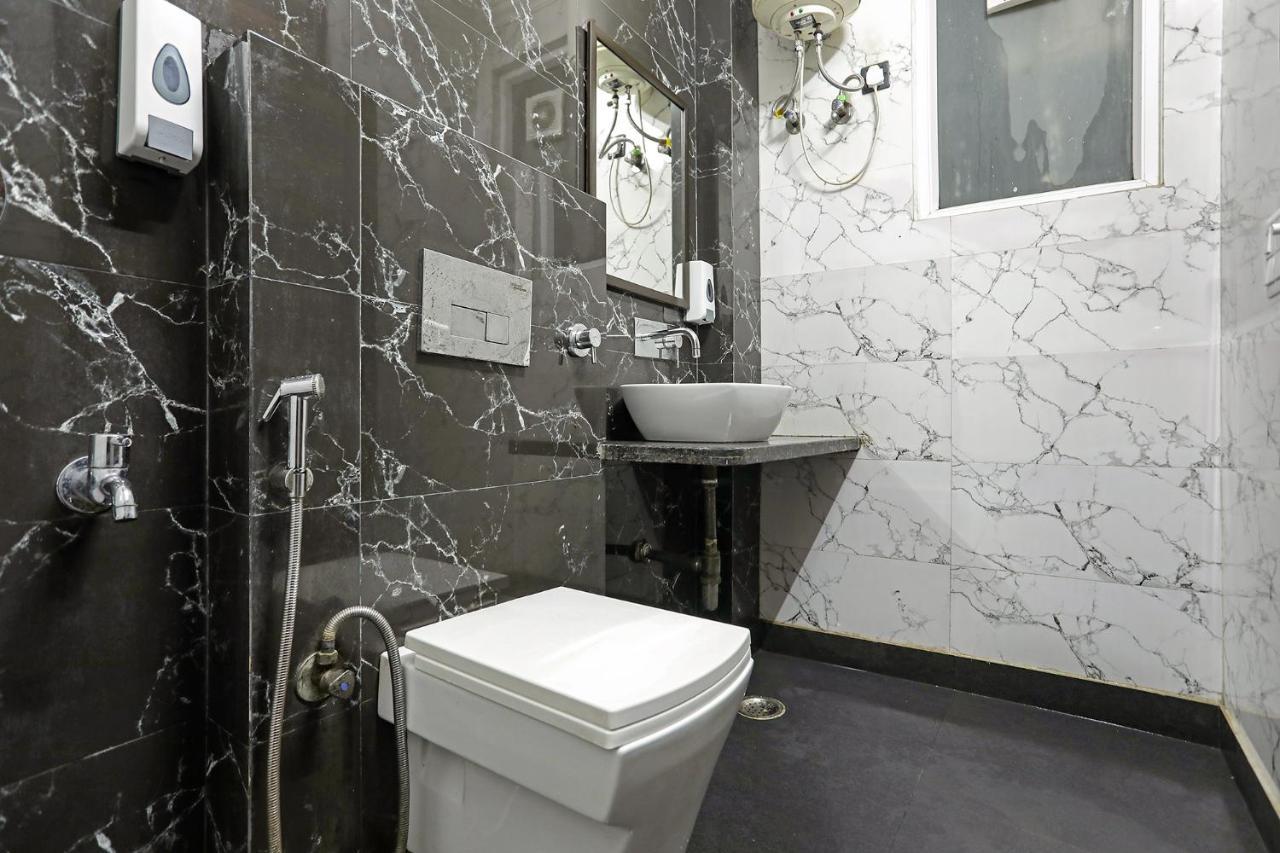 Fabhotel White House Bnb - Nr Yashobhoomi Convention Centre Delhi  Buitenkant foto