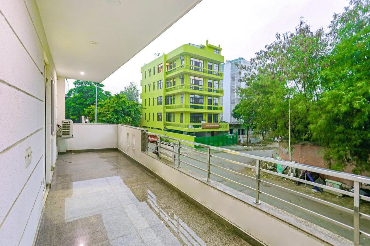 Fabhotel White House Bnb - Nr Yashobhoomi Convention Centre Delhi  Buitenkant foto